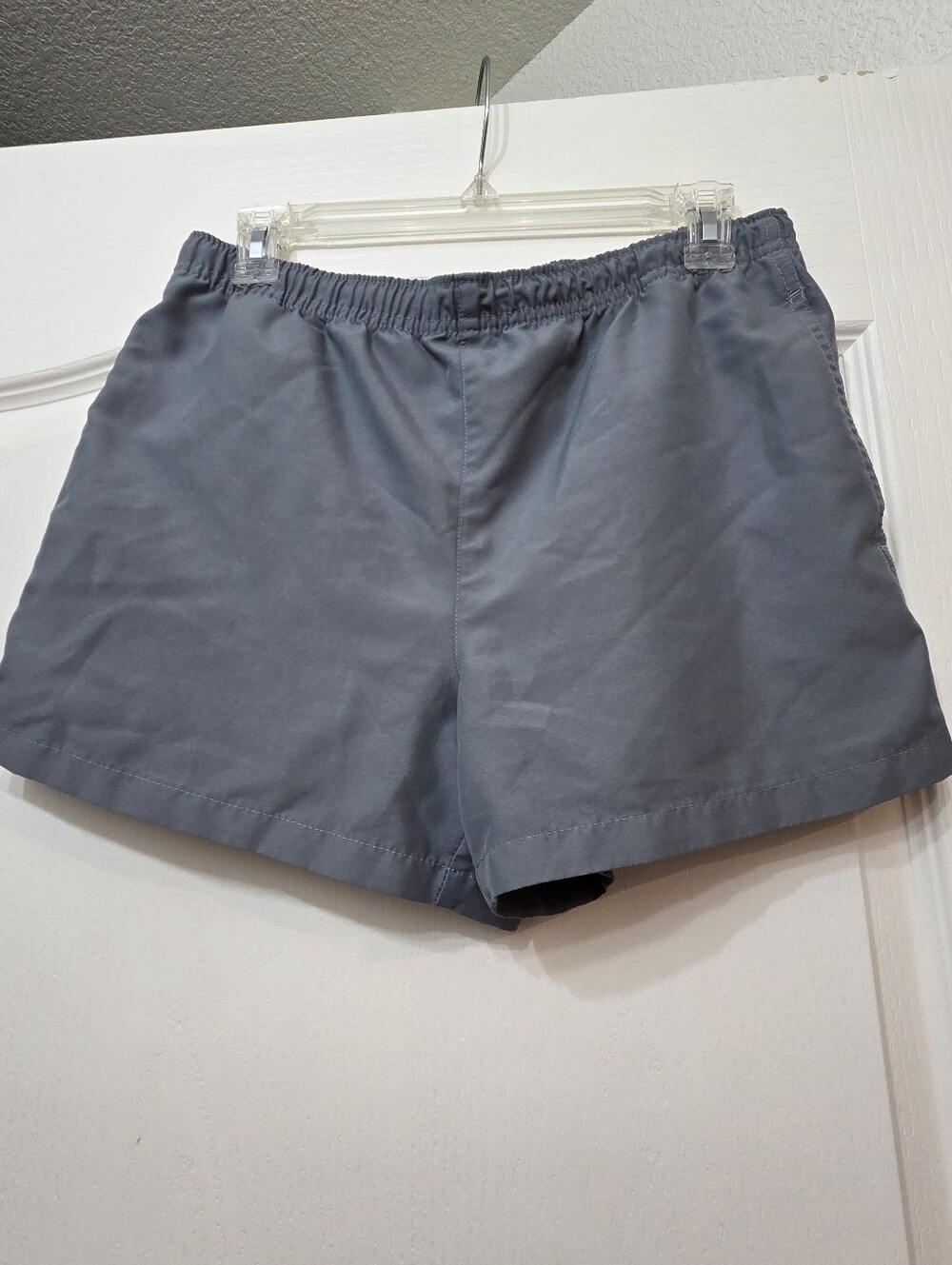 Women’s Athletic Shorts - Gray Elastic Waist